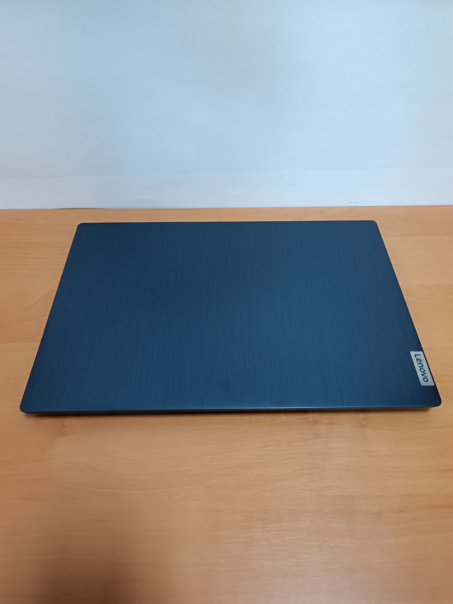 Ноутбук Lenovo Ryzen 7 4700 8 по 4.1Gh 12GB SSD 512GB FHD VEGA 7