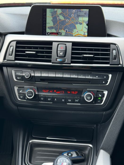 BMW 318 d Touring Pack M