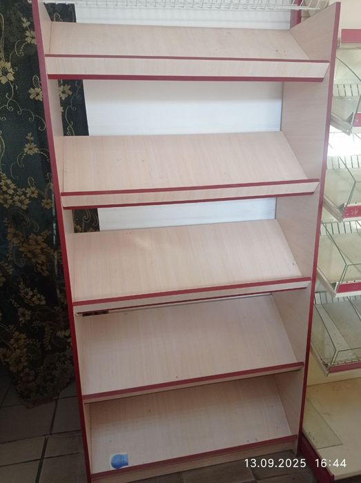 Розпродаж магазину !!! Холодильна вітрина 2 шт. Полиці 2 шт. ТЕРМІНОВО