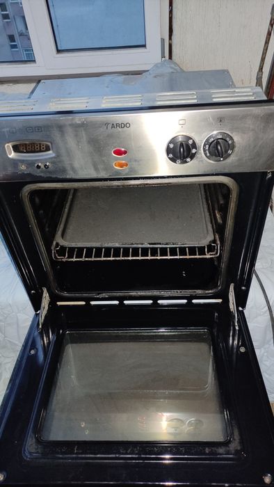 Продам духовку електричну АРДО Італія