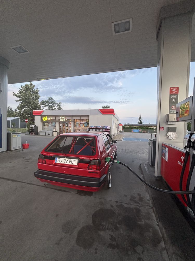 RH ZW1 17 5x112 4x100 golf jetta tuning static