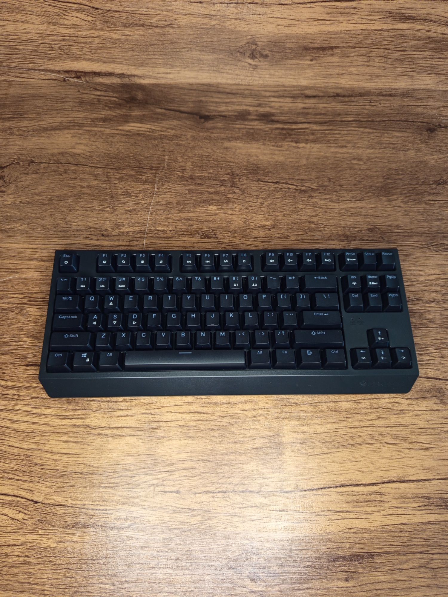 Klawiatura Genesis Thor 230 TKL Lite stan bdb - wysyłka OLX