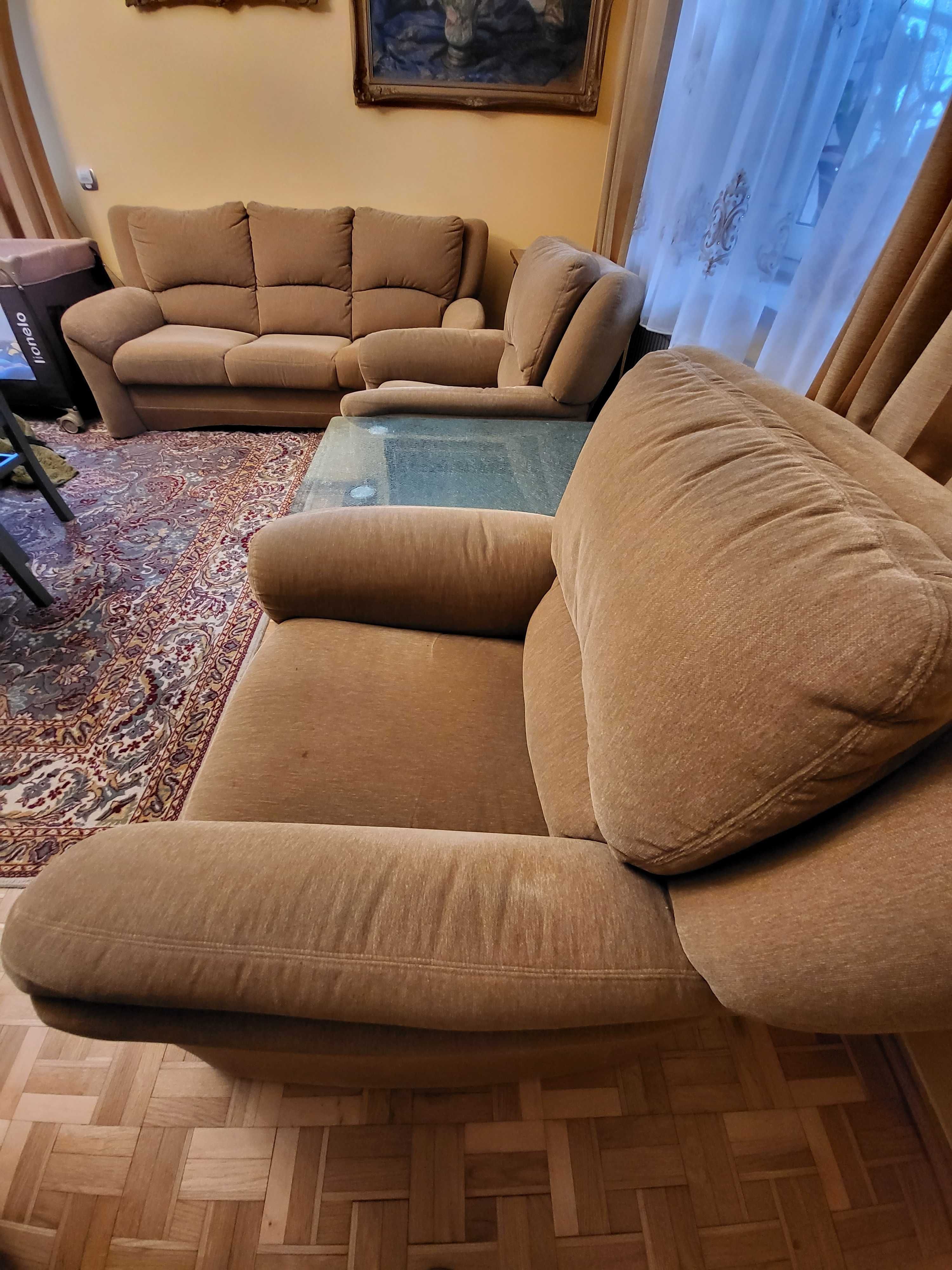 Sofa rozkładana i dwa fotele