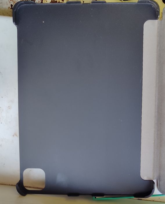 Чехол-книжка Macally для iPad Pro 11