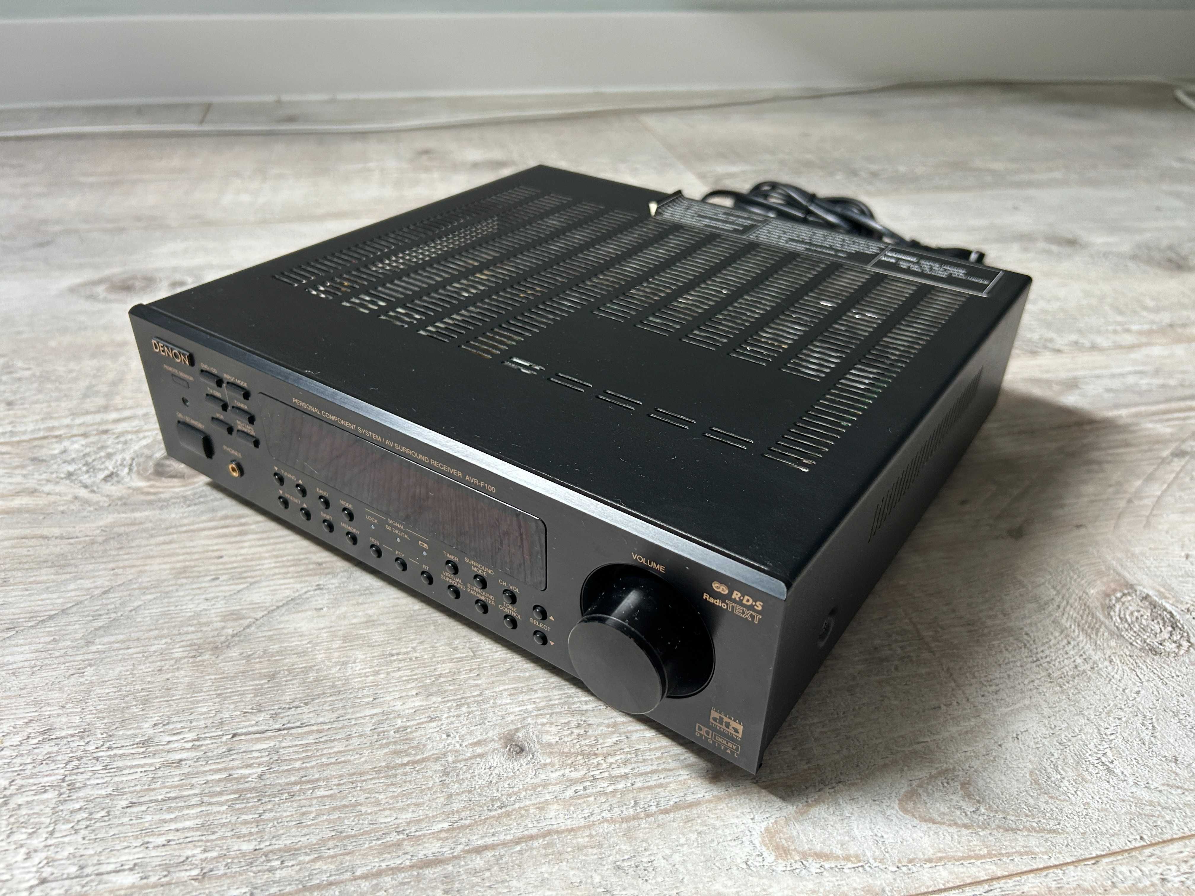 Amplituner Denon 5.1 F100: AVR-F100 + POA-F100 + pilot