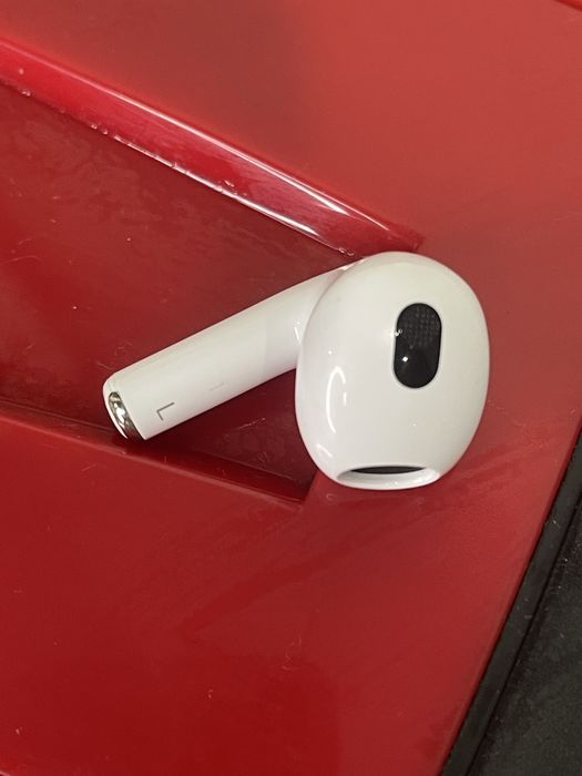 Продаю AirPods 3 лівий оригінал АирПодс 3 левий оригинал без кейсу