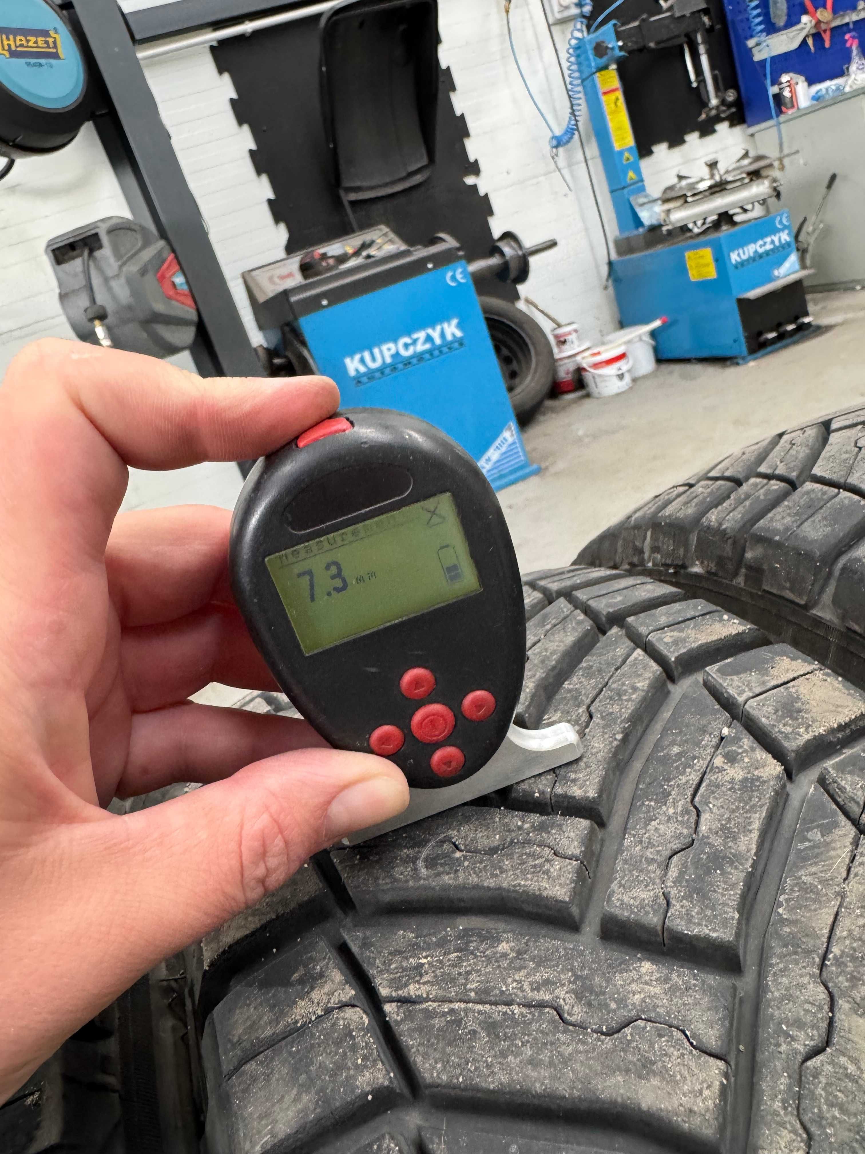 4x 195/70 R15C Michelin Agilis CrossClimate DOT 22,23