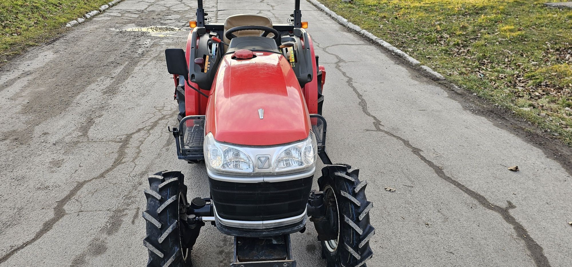 Мінітрактор Трактор Японский Yanmar EF 224