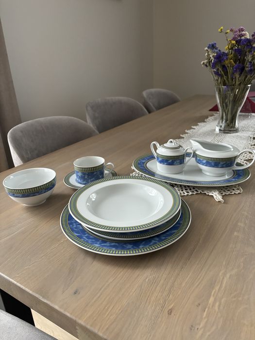 Porcelana Seris naczyń obiadowo- kawowy 66 elementów