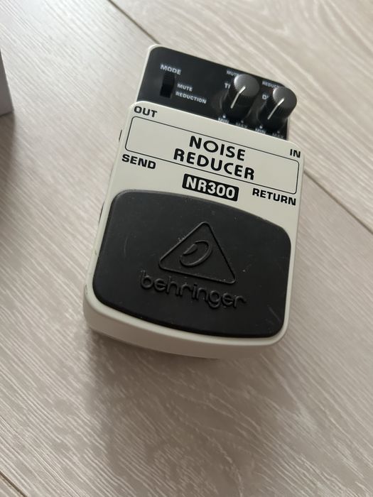 Гитарная педаль Behringer NR300 музыки Шумоподавитель, новая