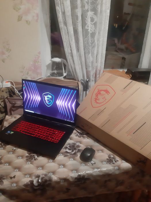 Ноутбук MSI Katana GF76