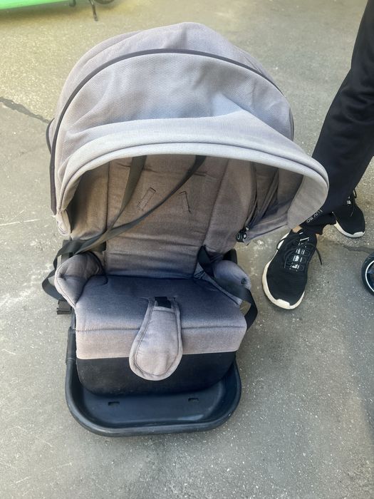 Sprzedam wózek muuvo