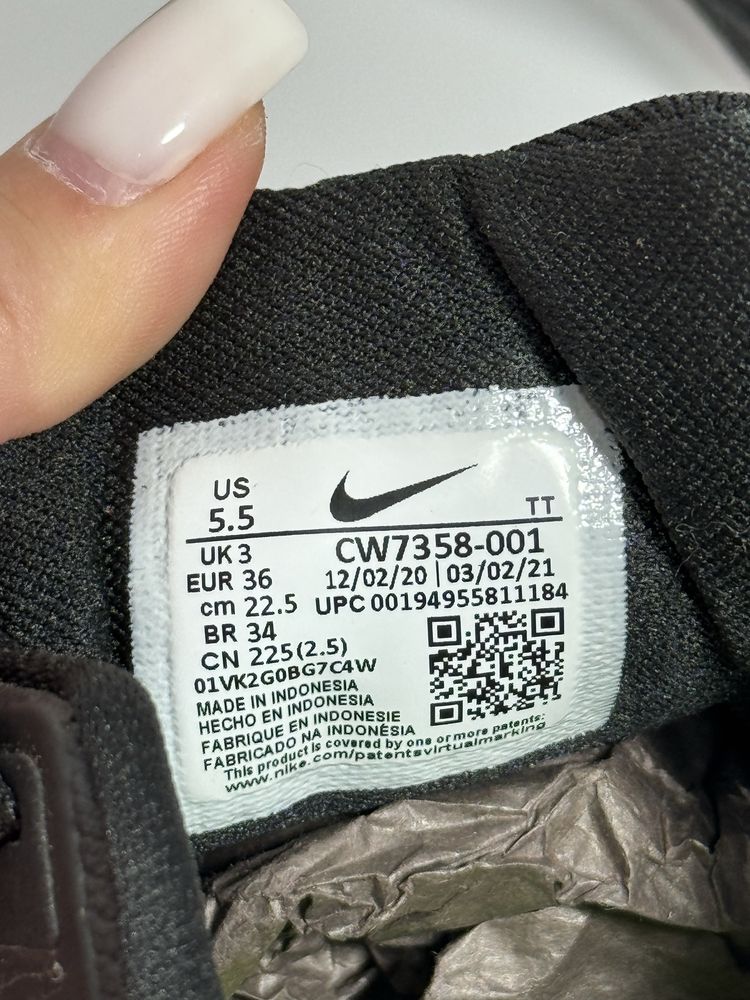 Оригінал Кросівки для бігу Nike Air Zoom Pegasus CW7358-001 Кроссовки