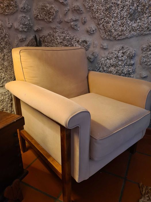 Par de sofás individuais