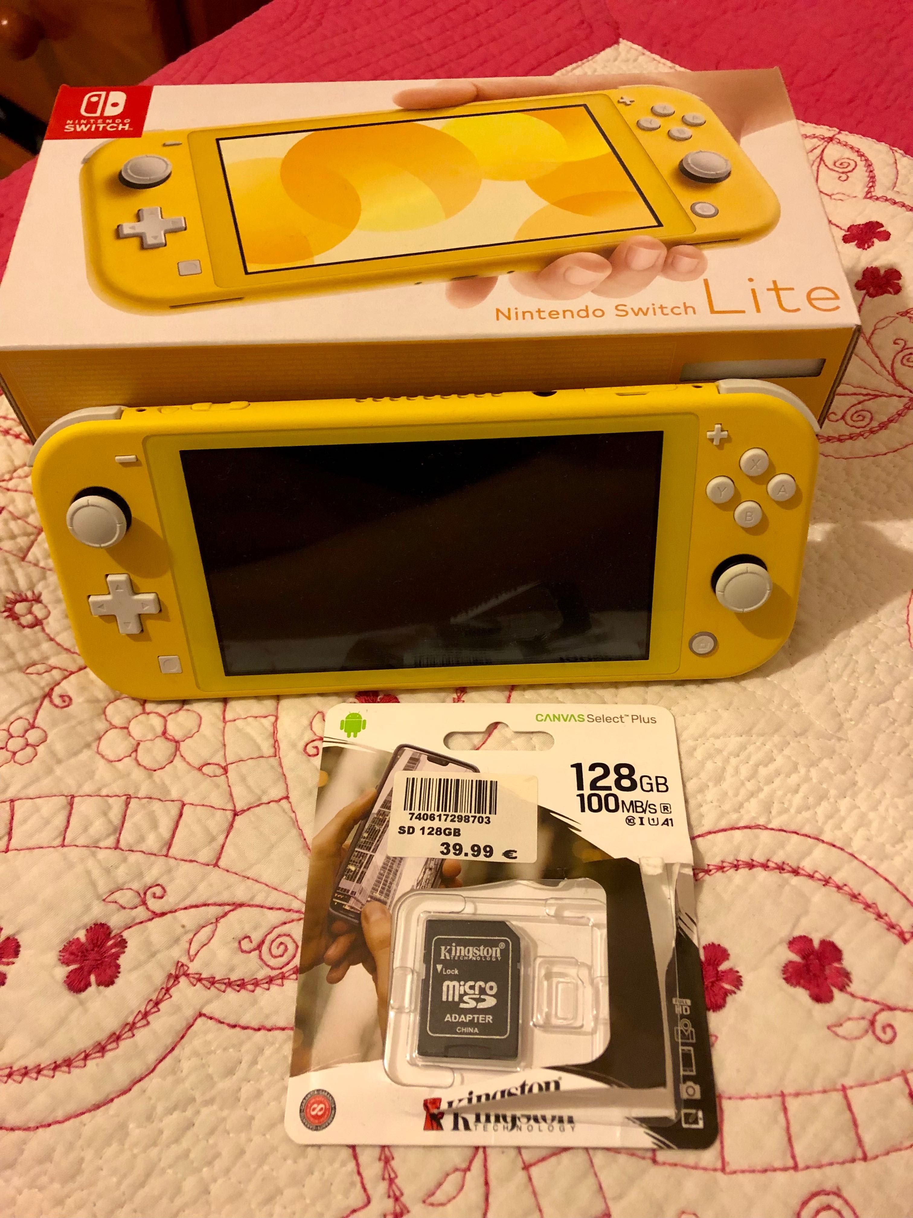 Nintendo Switch Lite + Micro SD 128 GB