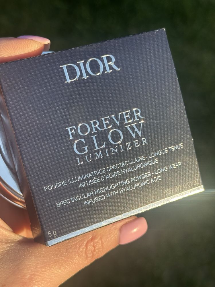 Хайлайтер сяючий Dior Forever 06