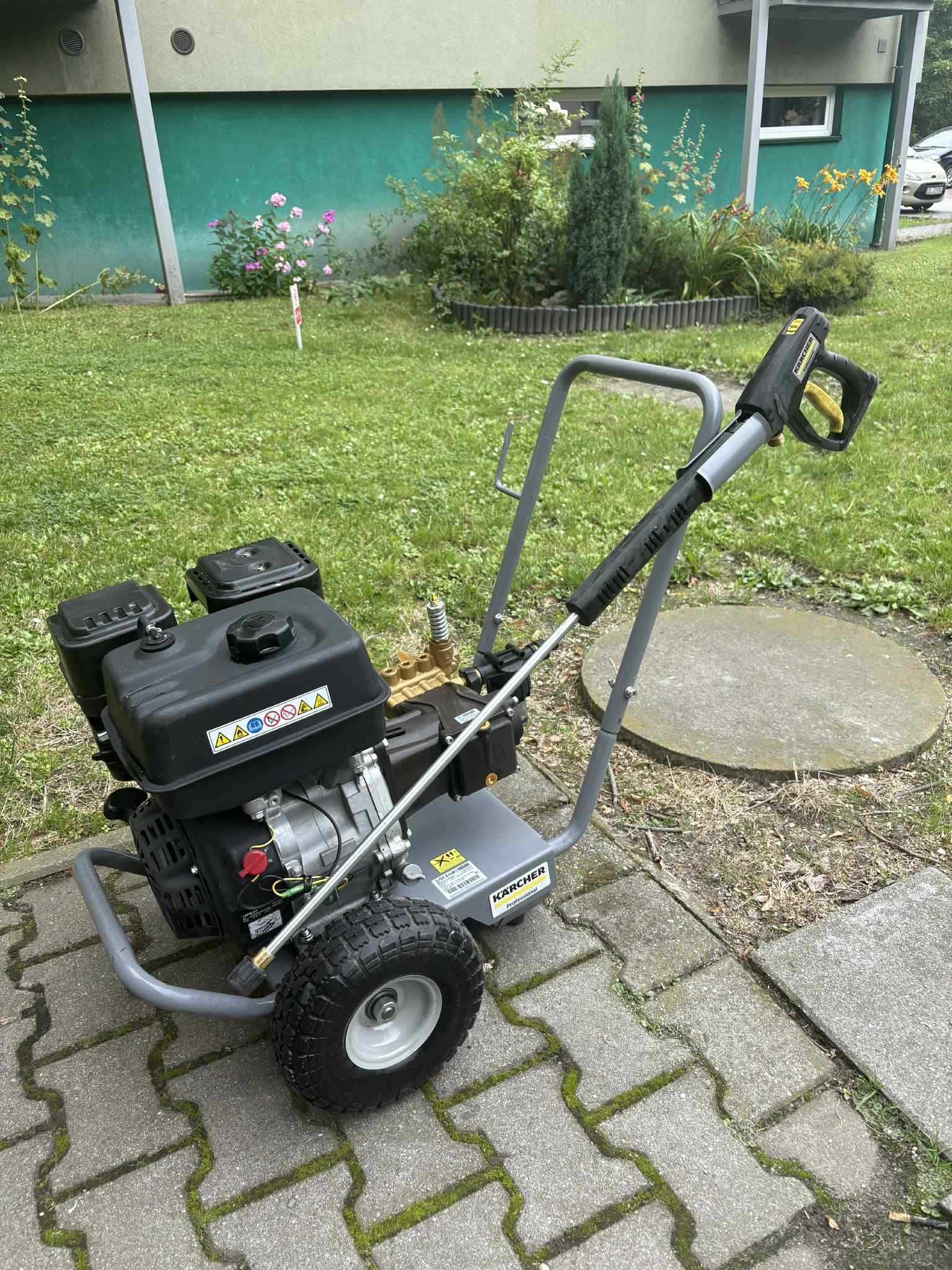 Myjka ciśnieniowa Karcher HD 8/23 G Classic z akcesoriami