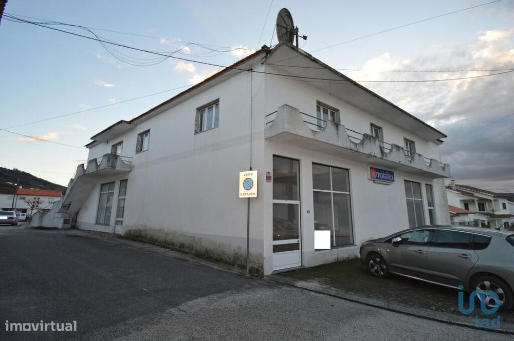 Loja / Estabelecimento Comercial em Espinhal de 436,00 m2