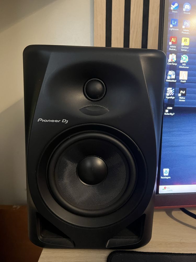 Pioneer dj dm50 d