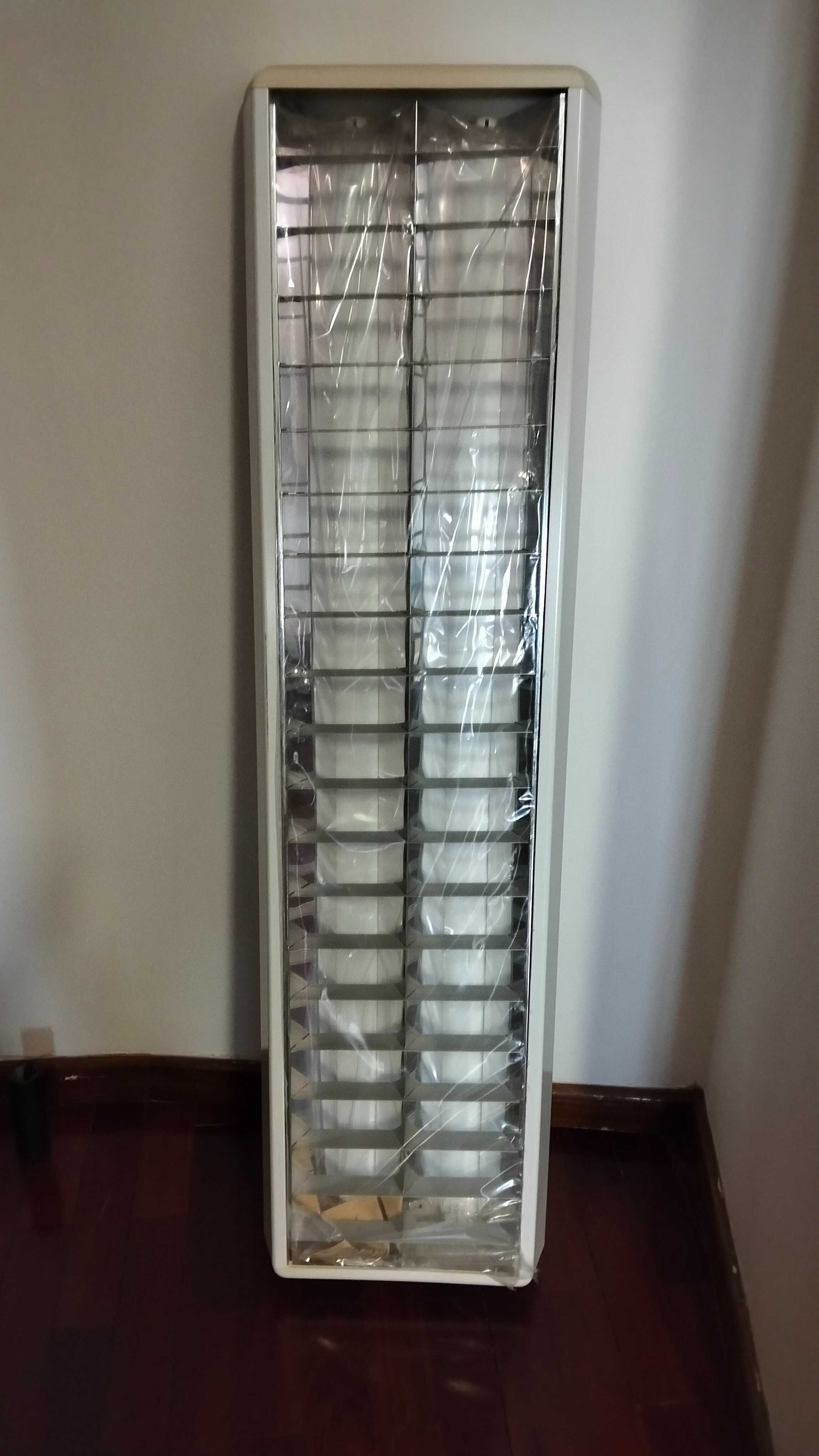 Armadura de Iluminação para Teto