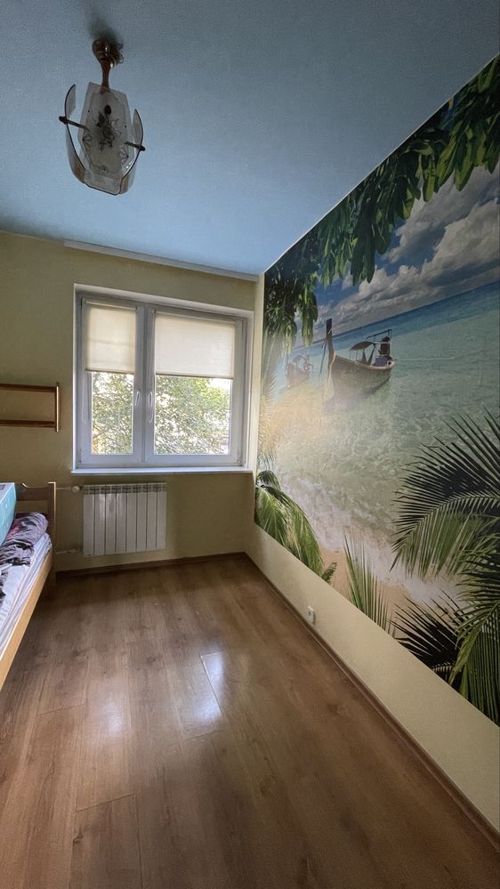 1p. Nowe AGD. 3 oddzielne pok z balkonem. WC i łazienka.  Doposażenie