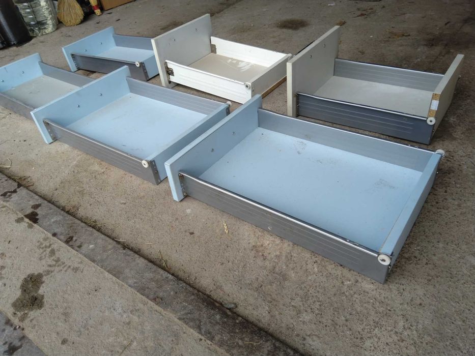 Продам мебельные ящики 6 шт. разных размеров