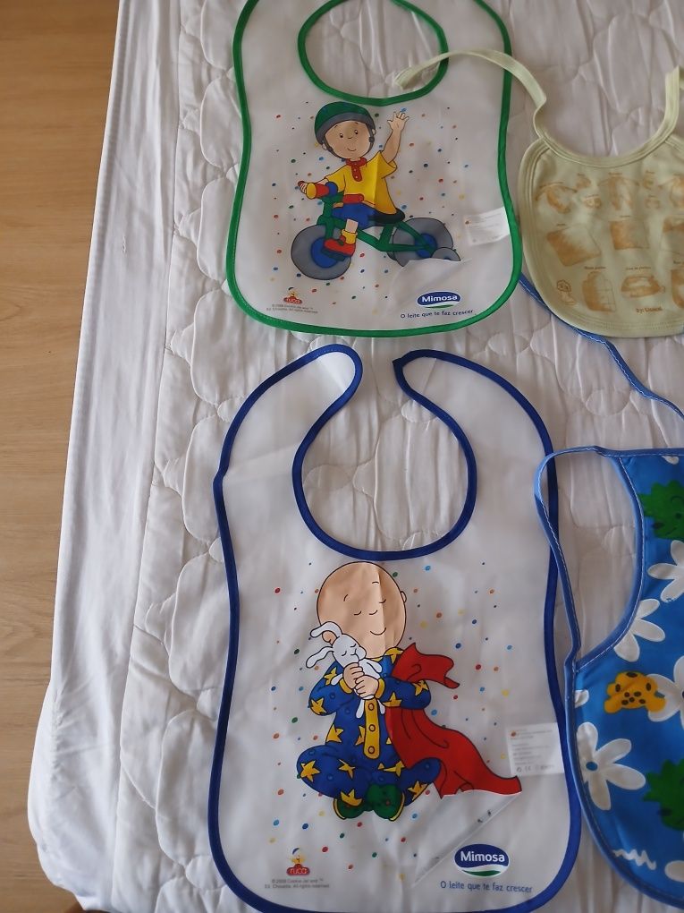 Babetes e saquinhos para bebé