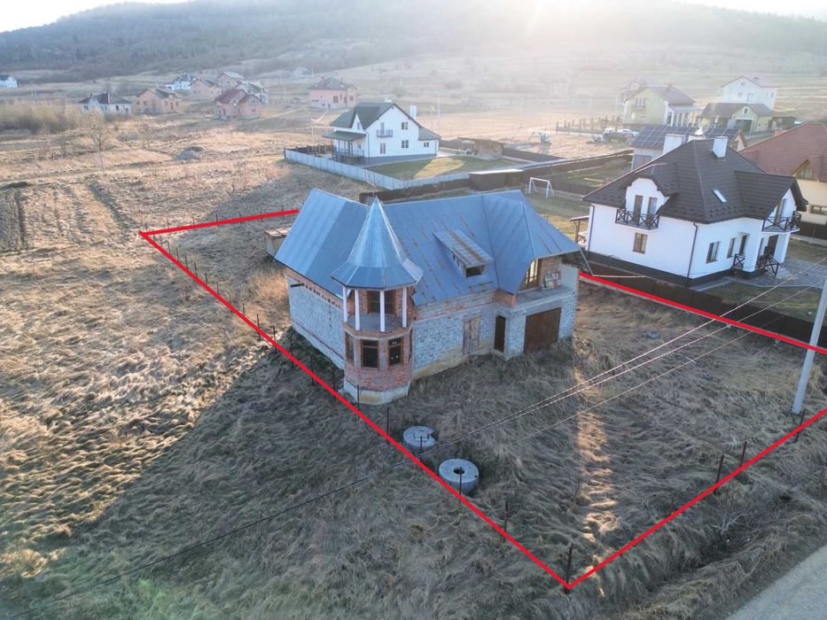 Продається будинок у с.Попелі біля м.Борислав