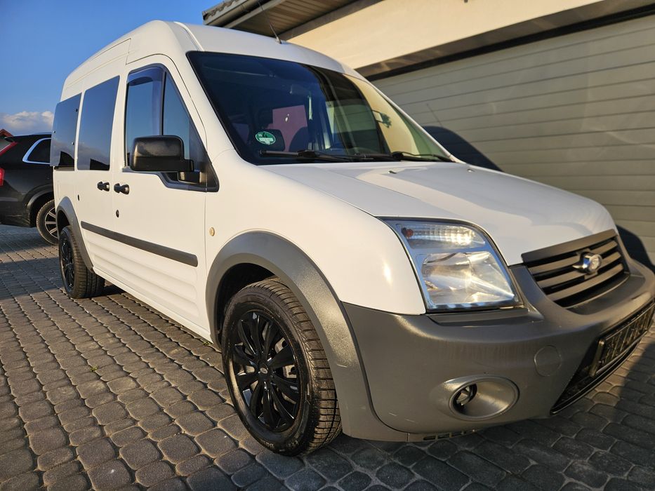 Tourneo Connect 2010r Lift, 8 osobowy z Niemiec
