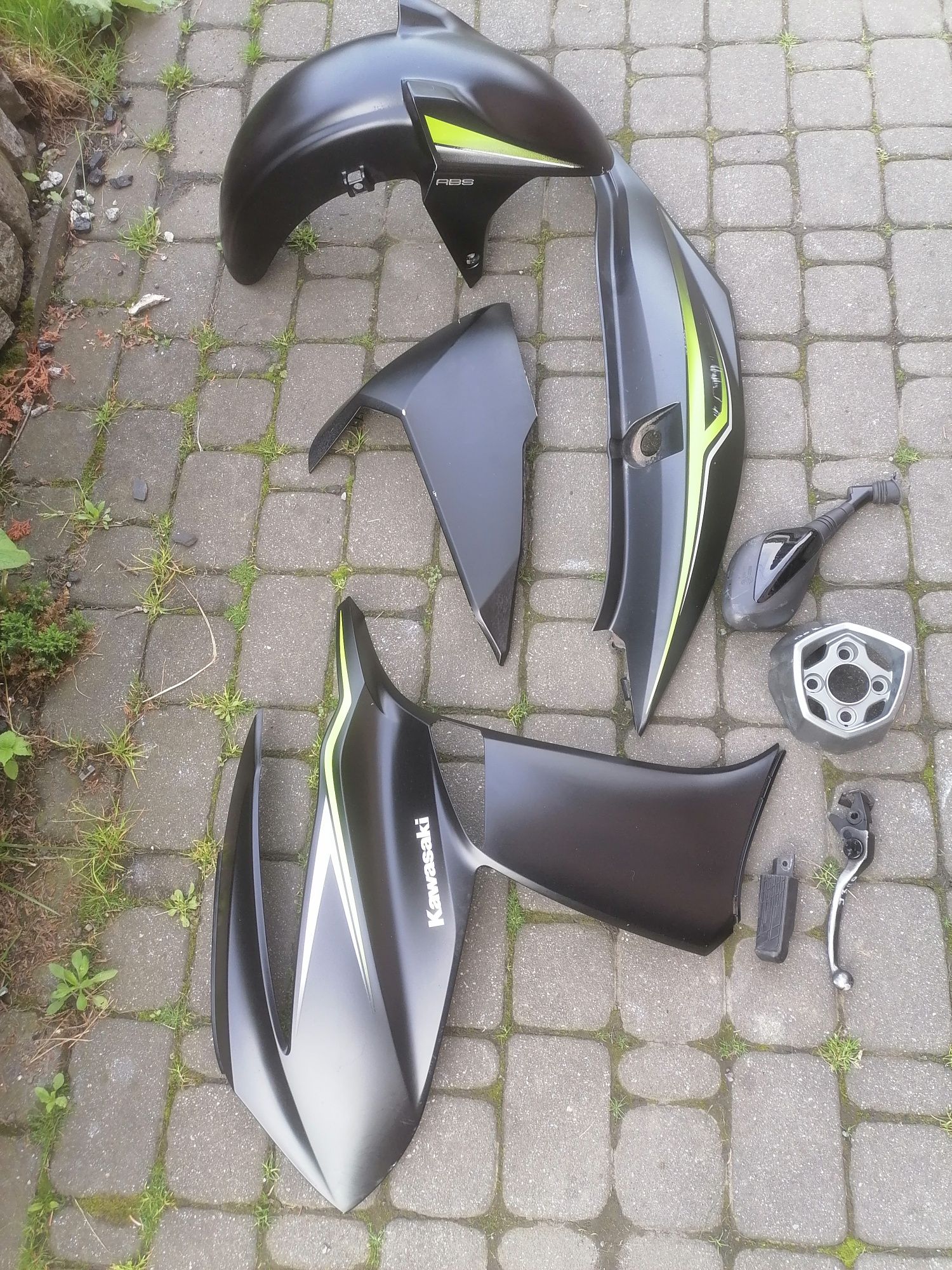 Kawasaki er6f er6 f J300 J125 owiewka  plastik reflektor półka lagi og