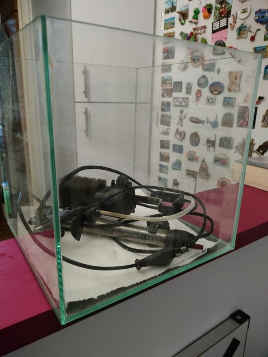 Zestaw Akwarium kostka 25cm, filtr i grzałka