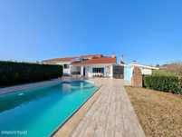 Exclusiva Moradia com Arquitetura Italiana e Terreno de 3.000m²