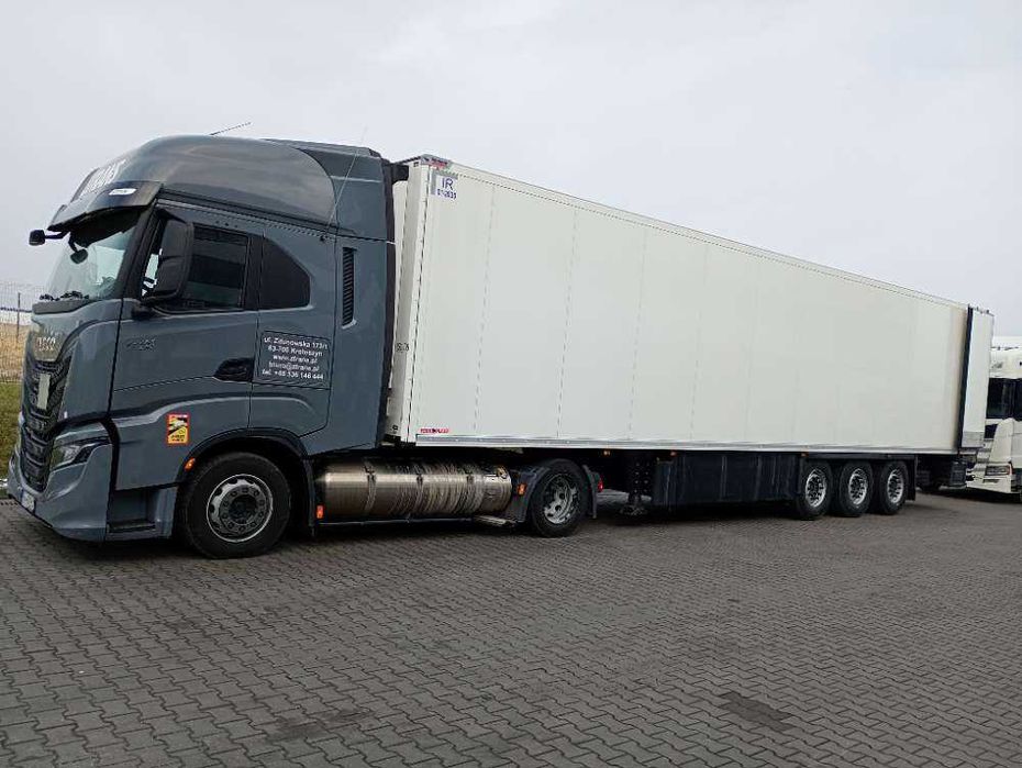 Iveco AS440ST, Salon Polska, LNG, Na kontrakcie serwisowym, Mega