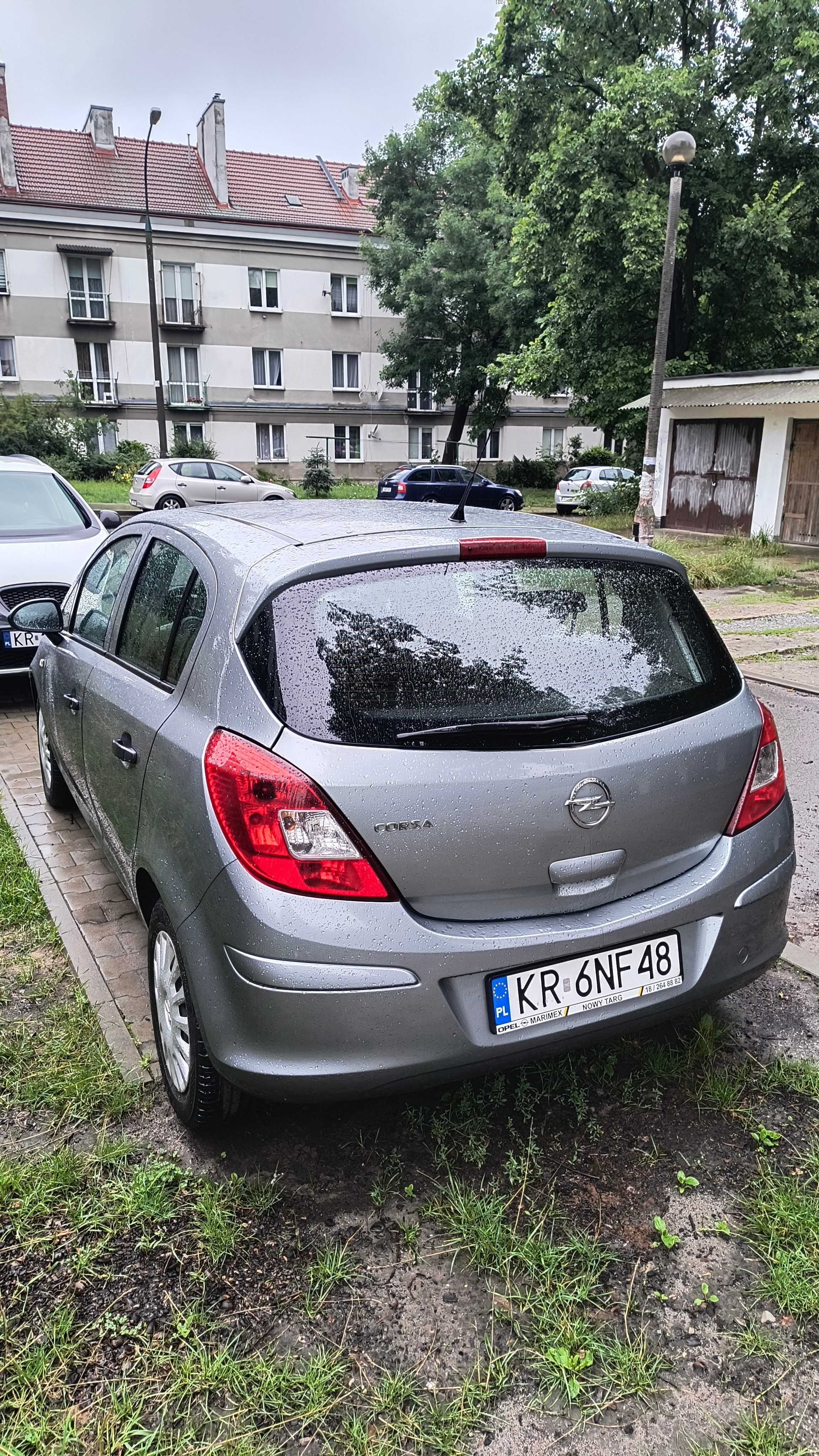 Opel Corsa D 2014 stan dobry, bezwypadkowy, LPG