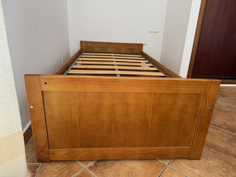Cama de solteiro madeira macica