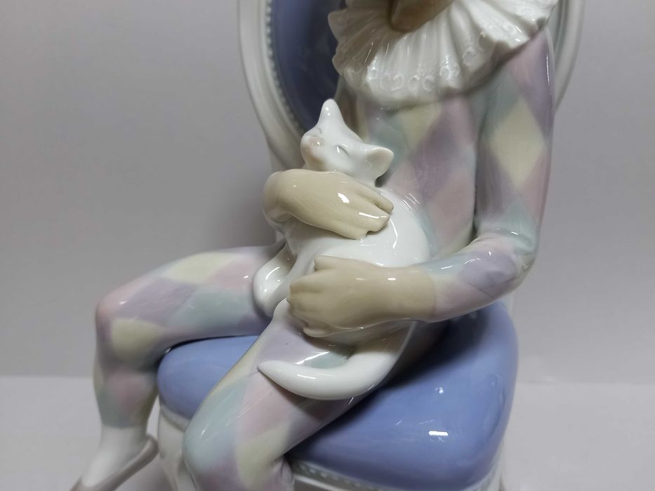 Arlekin z kotkiem, figurka, Hiszpania Lladro, wys. 25 cm