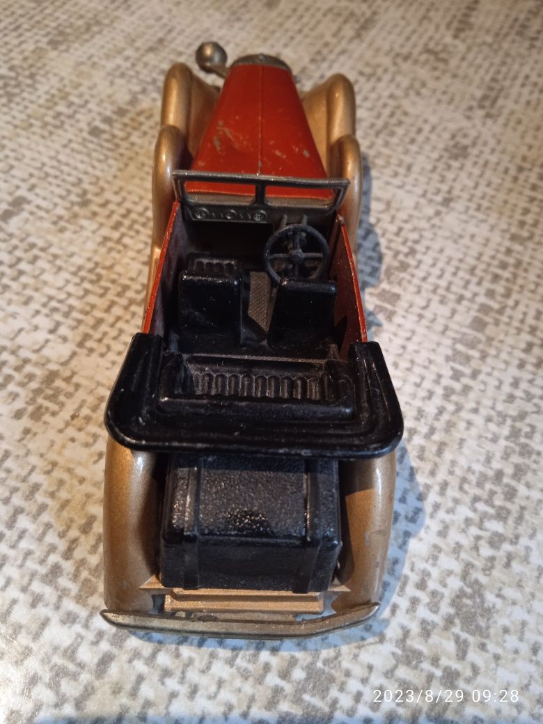 Matchbox No Y11 Y-11 Models of Yesteryear Lagonda Drophead Coupe 1938