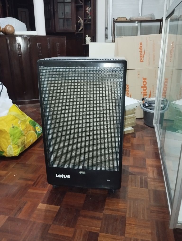 Aquecedor a gas em bom estado