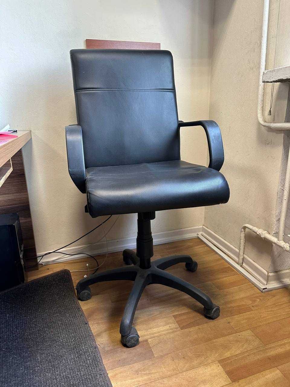 Крісло офісне Orman KD Tilt PL64 стан нового