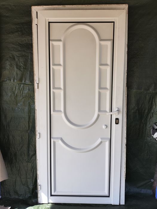 Porta principal usada