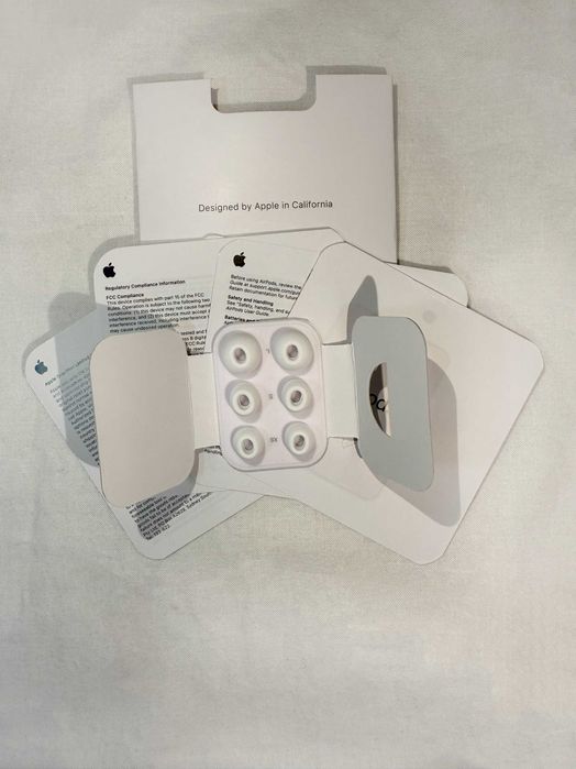 AirPods Pro 2 — Lux Edition (Lightning / USB-C)