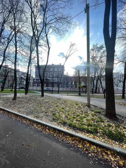 Продам 2х комнатную Сталинку Центнр Данилевского Ромена Роллана  DI