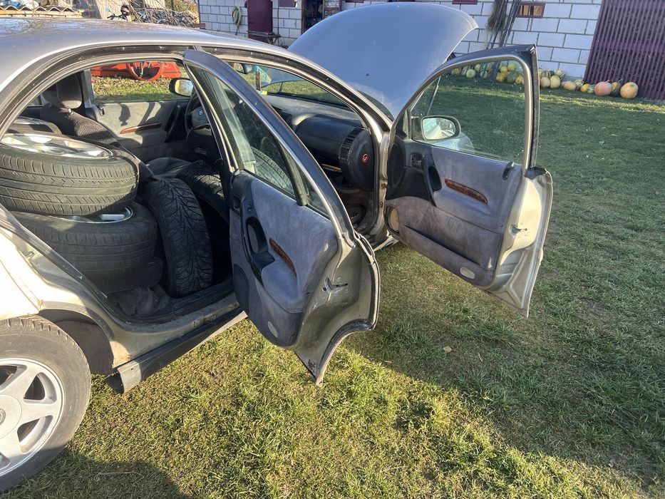 Передній бампер,решітка,мотор,фари,двері,капот опель омега б 1996