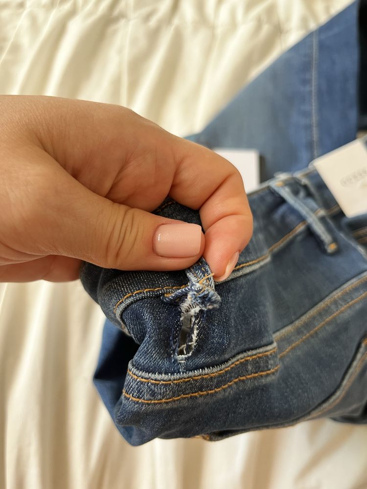 Джинсы Guess 25р. Оригинал