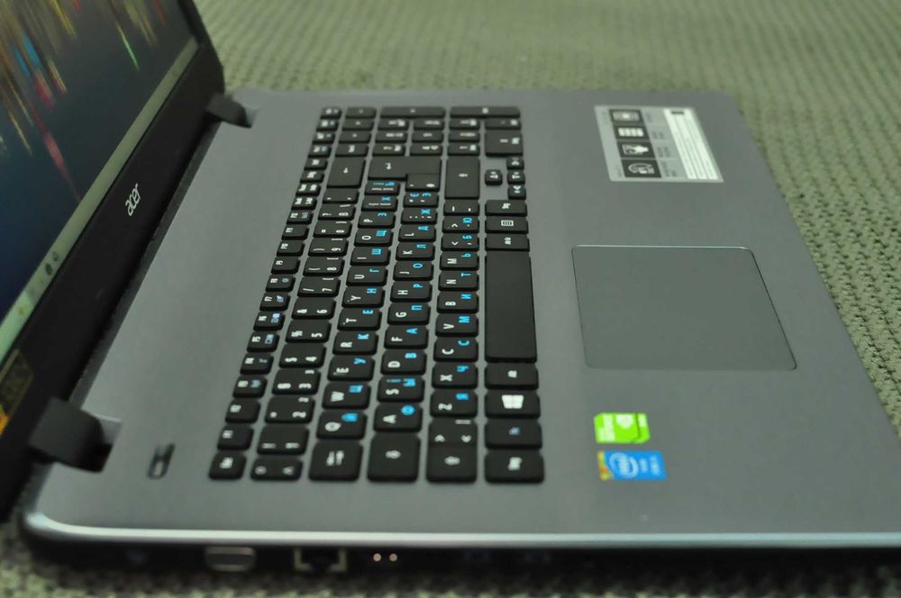 Игровой Hоутбук Acer E17 (Core i5/8Gb/SSD/video 2Gb)