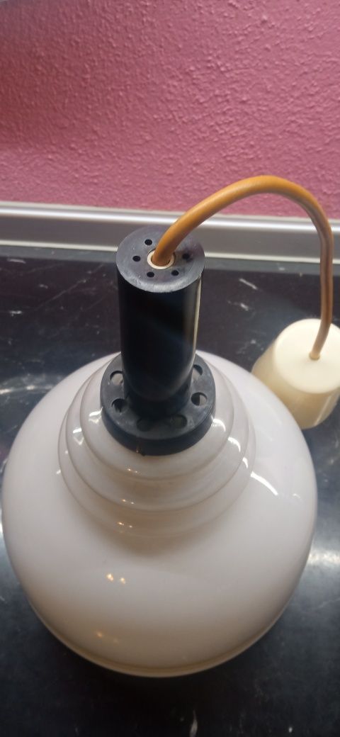 Lampy sufitowe z PRL-u