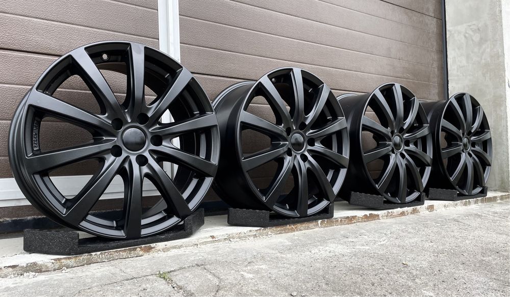 4x felgi aluminiowe Czarne 5x112 r18 et35 8J Alufelgi (Audi Mercedes