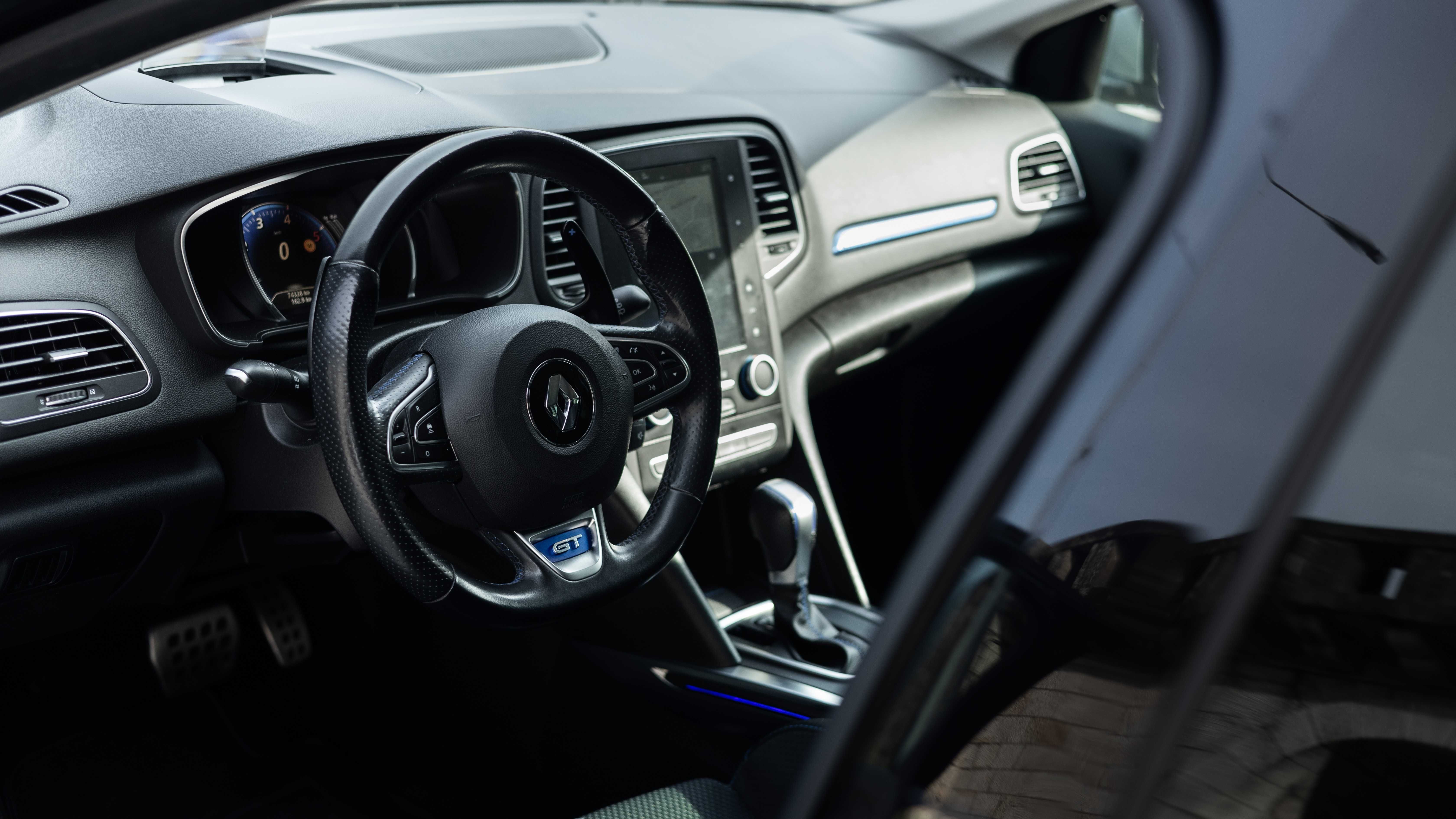 Renault Megane lV GT 165cv EDC