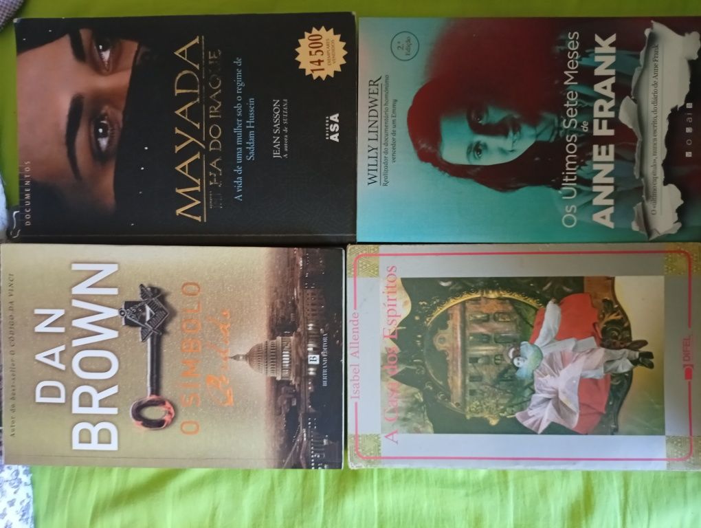 Vários livros oferta portes