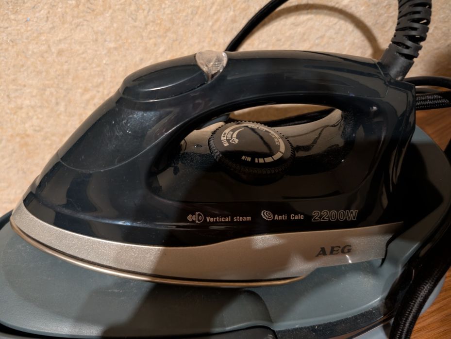 Żelazko parowe AEG
